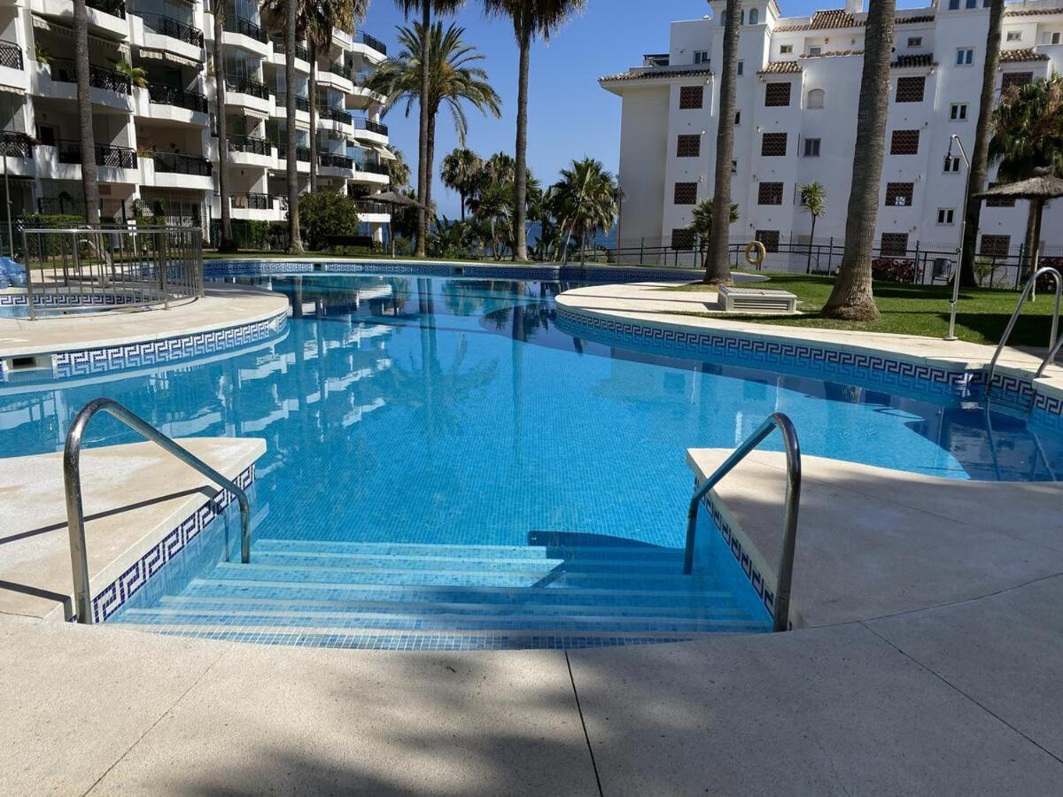 Mi Capricho, Beachfront, Grownfloor, Private Garden & Terrace Sitio de Calahonda Zewnętrze zdjęcie