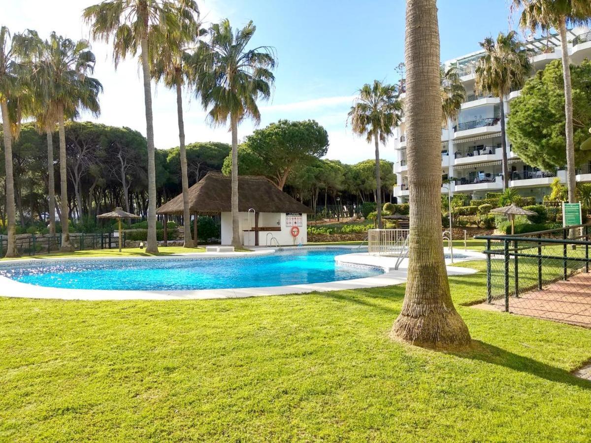Mi Capricho, Beachfront, Grownfloor, Private Garden & Terrace Sitio de Calahonda Zewnętrze zdjęcie
