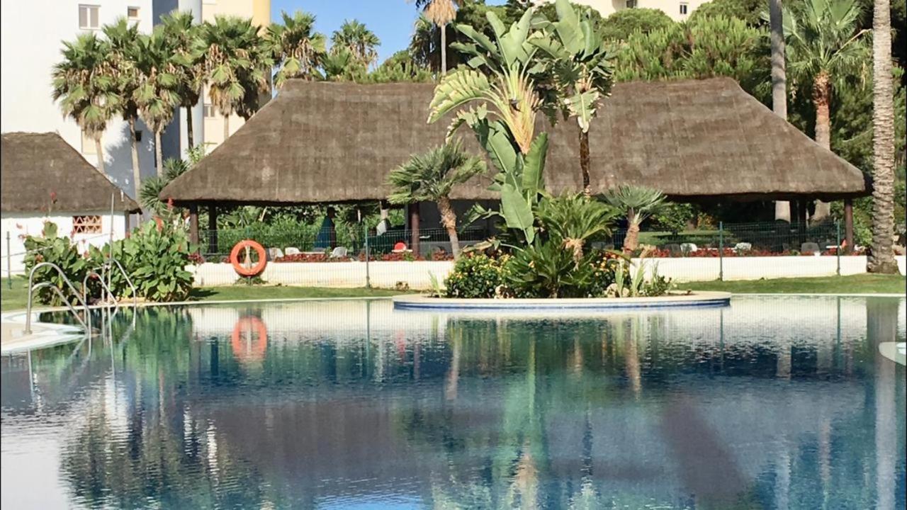 Mi Capricho, Beachfront, Grownfloor, Private Garden & Terrace Sitio de Calahonda Zewnętrze zdjęcie