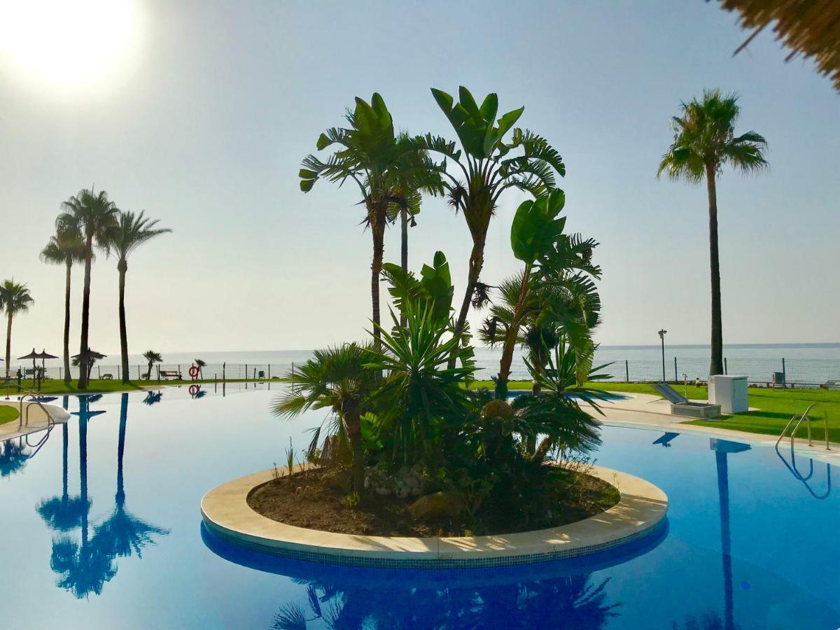Mi Capricho, Beachfront, Grownfloor, Private Garden & Terrace Sitio de Calahonda Zewnętrze zdjęcie
