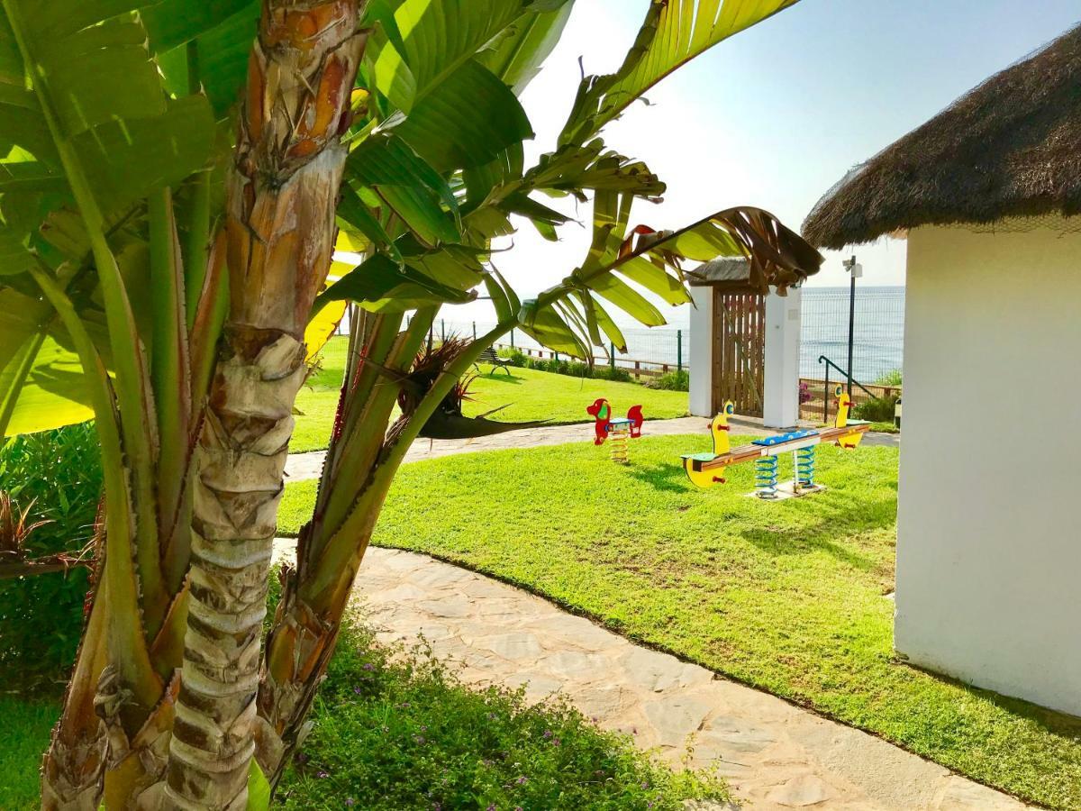 Mi Capricho, Beachfront, Grownfloor, Private Garden & Terrace Sitio de Calahonda Zewnętrze zdjęcie