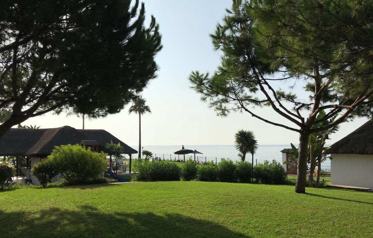 Mi Capricho, Beachfront, Grownfloor, Private Garden & Terrace Sitio de Calahonda Zewnętrze zdjęcie